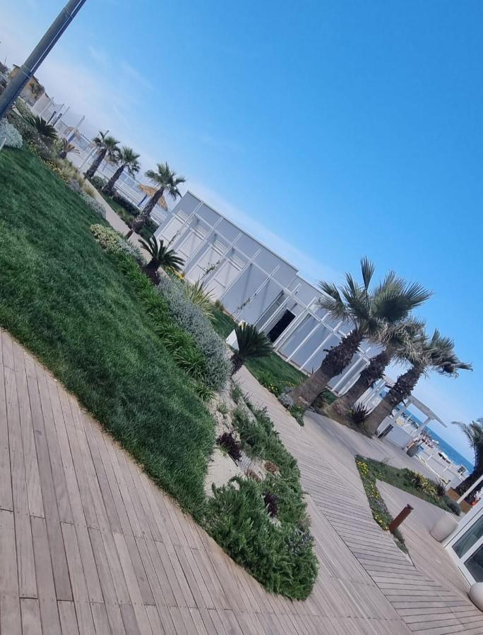 Hotel Crisvan 리미니 외부 사진
