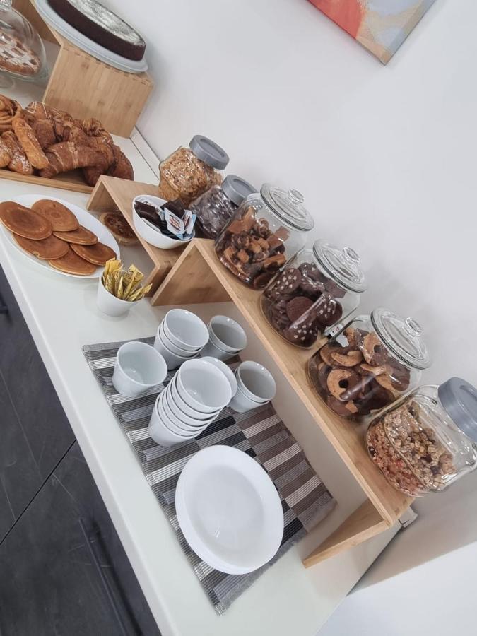 Hotel Crisvan 리미니 외부 사진