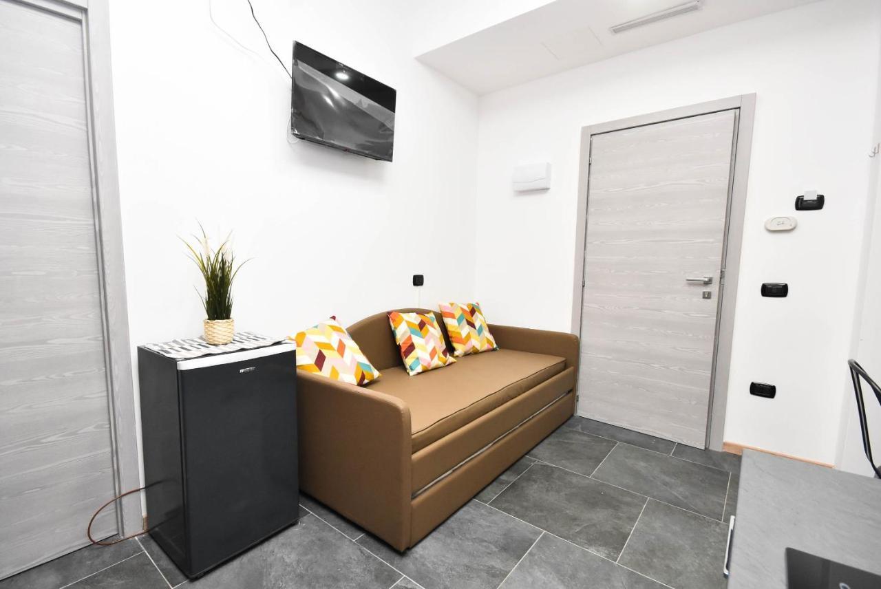 Hotel Crisvan 리미니 외부 사진