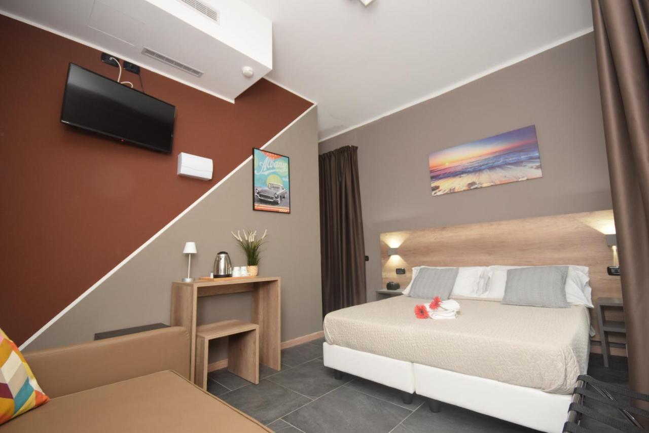 Hotel Crisvan 리미니 외부 사진