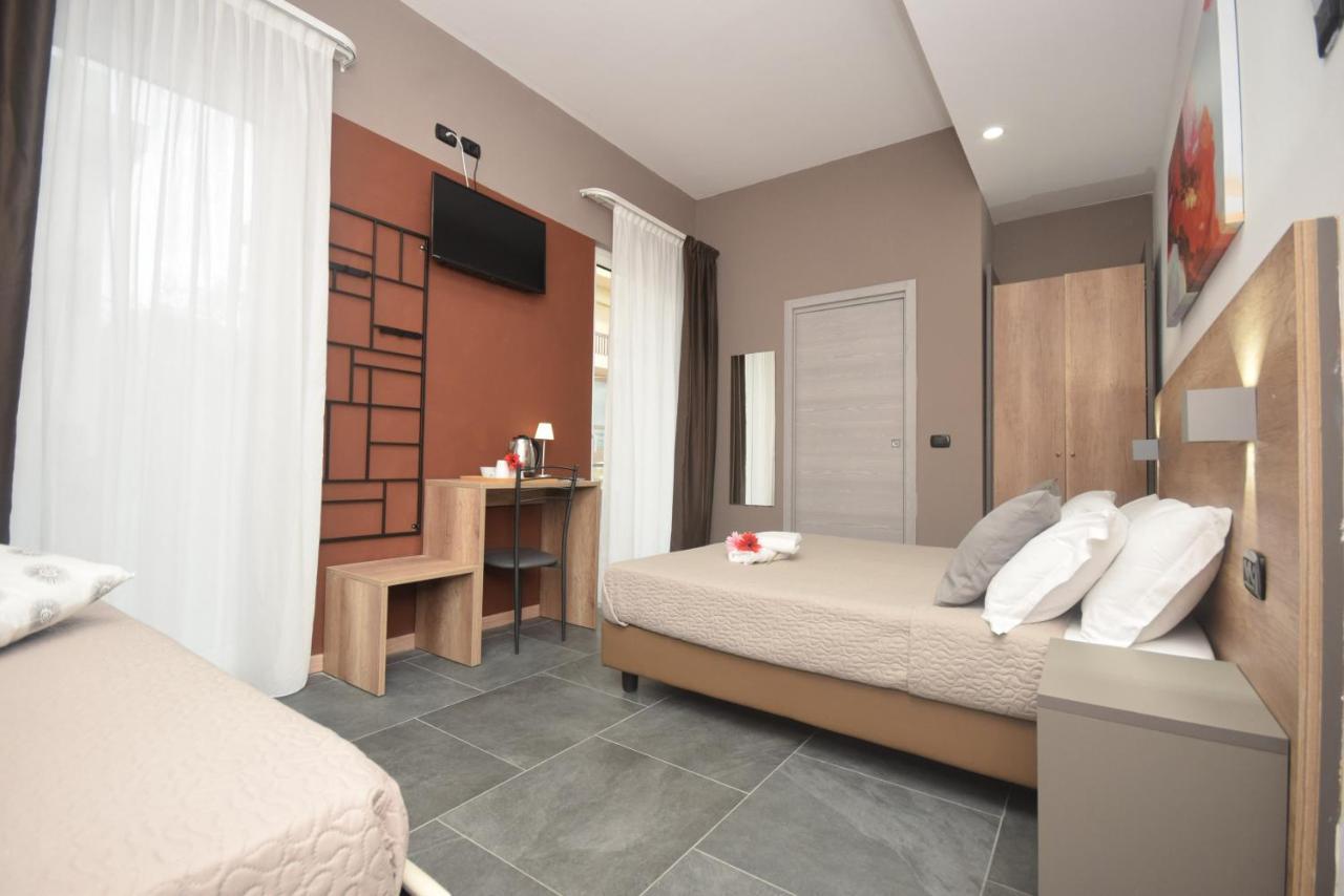 Hotel Crisvan 리미니 외부 사진