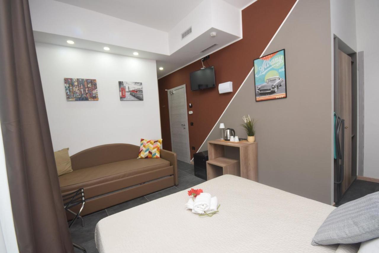 Hotel Crisvan 리미니 외부 사진