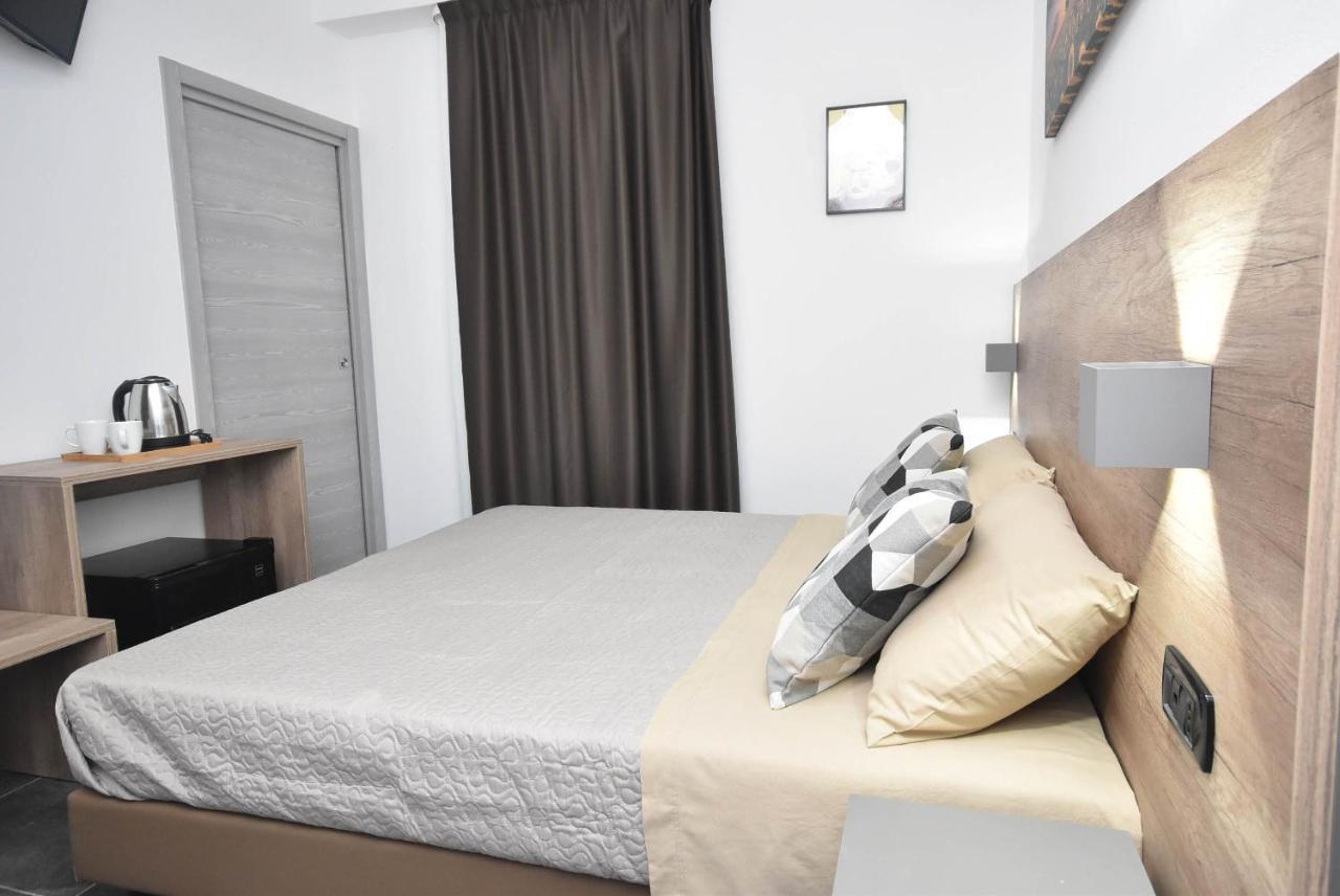 Hotel Crisvan 리미니 외부 사진